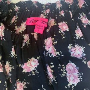 Betsey Johnson Dresses - Betsy Johnson Off the Shoulder Floral Dress Betsey Johnson Dresses - Betsy Johnson Off the Shoulder Floral Dress